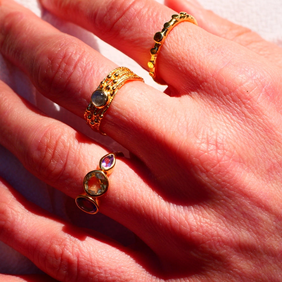 Ring "Inner Balance" mit Labradorit