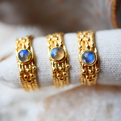 Ring "Inner Balance" mit Labradorit