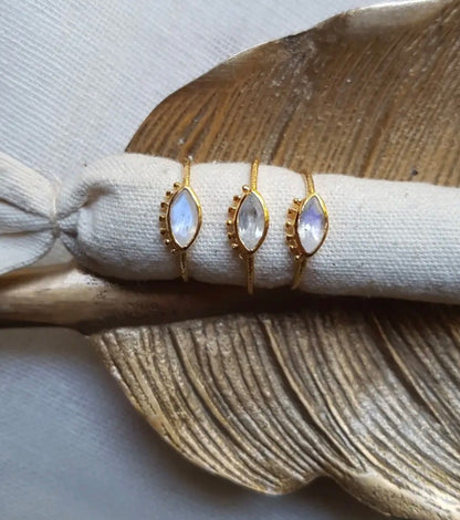 Ring "Lunar Harmony" mit Mondstein